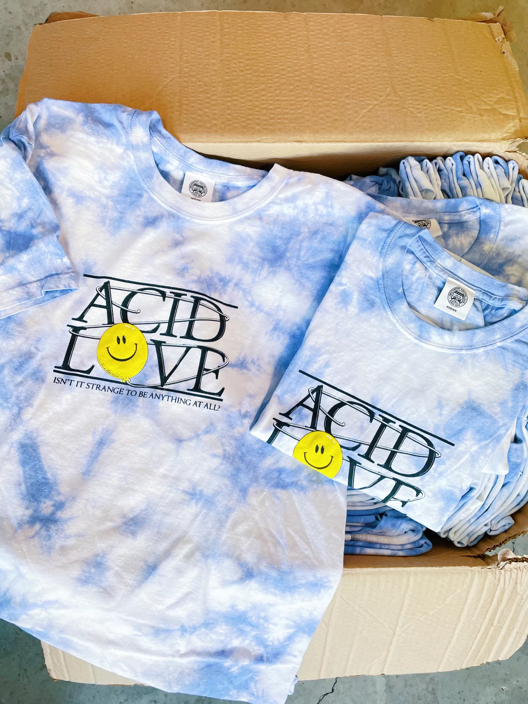 ACID LOVE 0.06 'Floating Points' Tee - Tie Dye Sky Blue Fashion