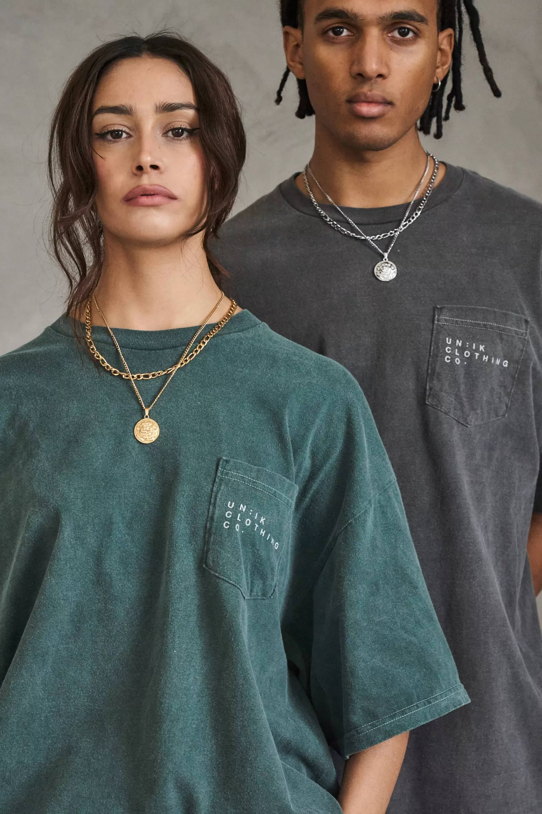 UN:IK Essentials Essentials 'sets' Vintage Washed Pocket Tee - Forest Green Fashion