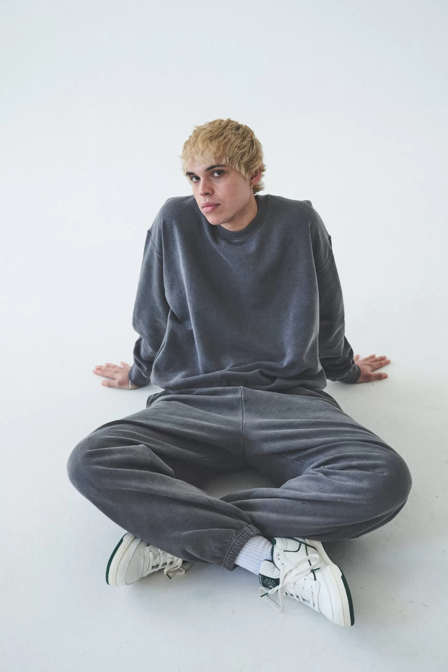 UN:IK Essentials Essentials 'sets' Vintage Washed Sweater - Charcoal Store