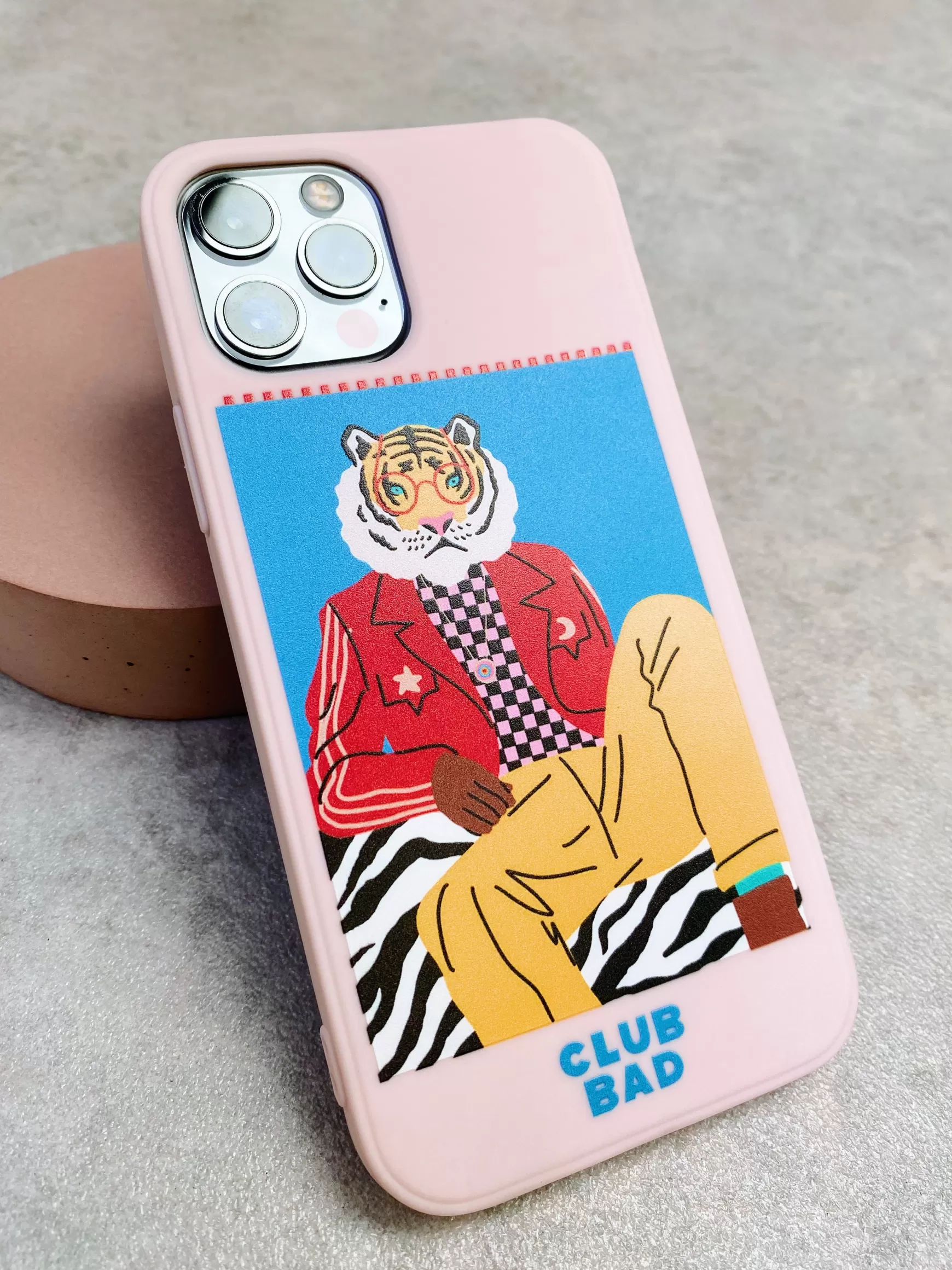 Melé x Club Bad Mele X Club Bad 'Party Tiger' Phone Case - Light Pink Fashion